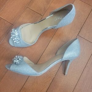 Jewel badgley mischka